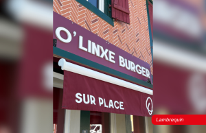 Lambrequin personnalisé pour la façade du restaurant O’Linxe Burger.